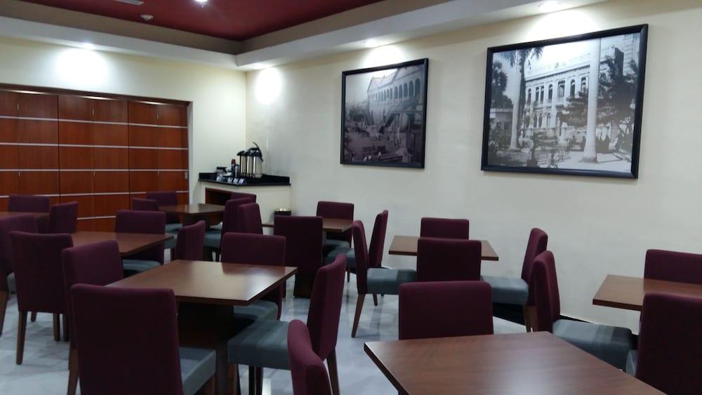 Hampton Inn Tampico Zona Dorada Exterior foto
