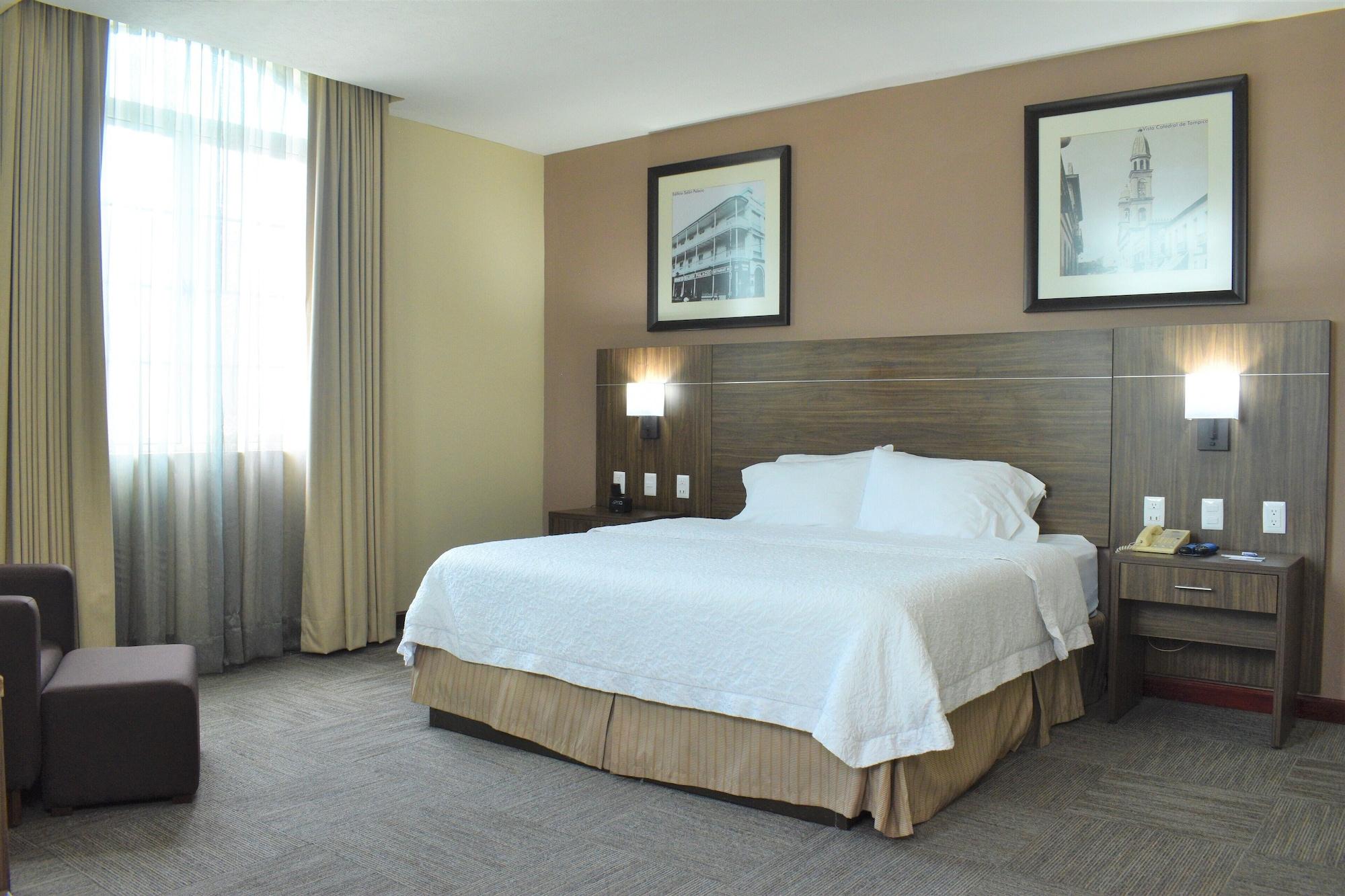 Hampton Inn Tampico Zona Dorada Exterior foto